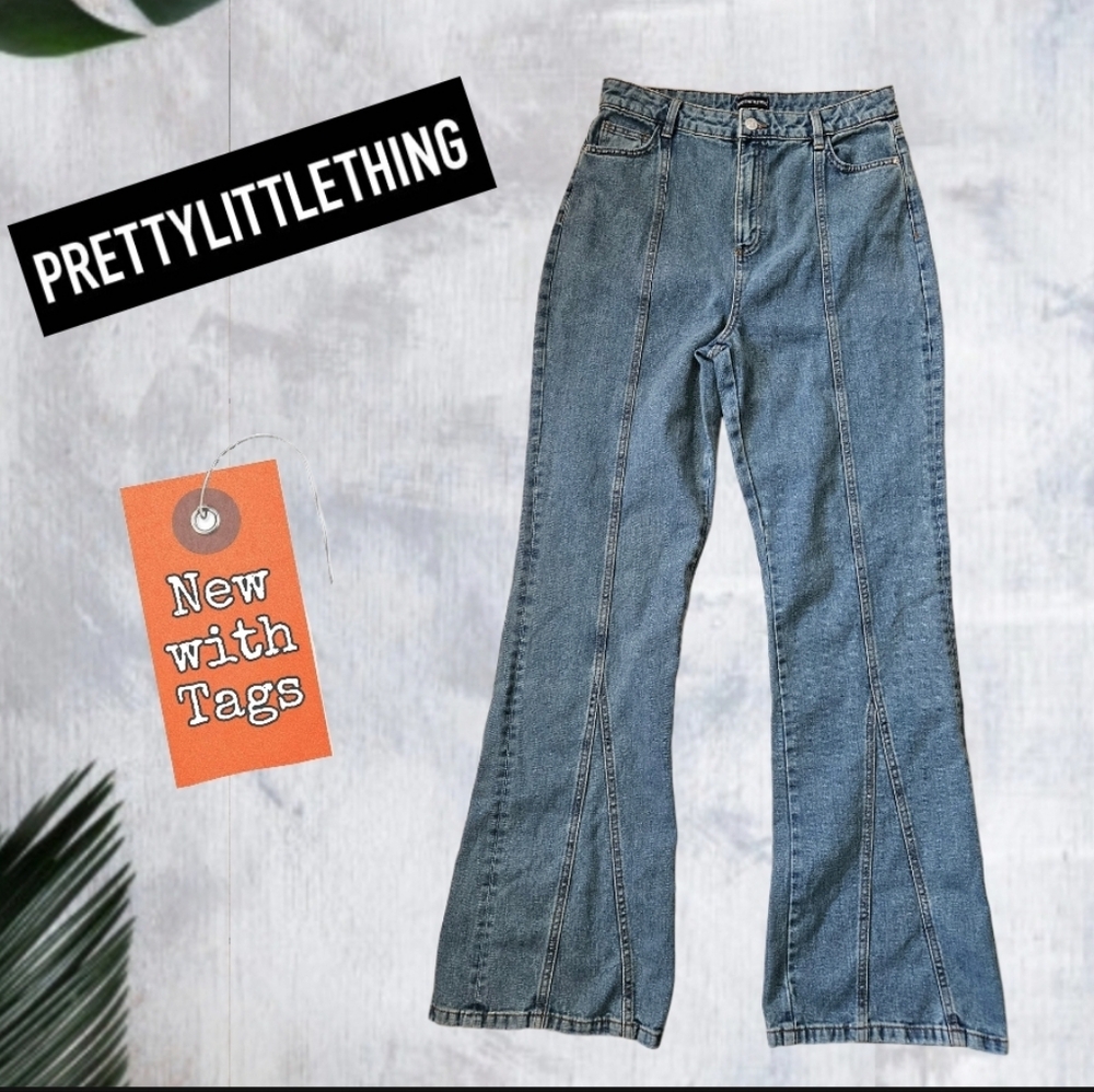 PrettyLittleThing Classic Blue Flare Jeans